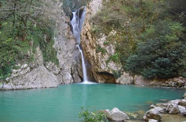 Агурские водопады в Сочи