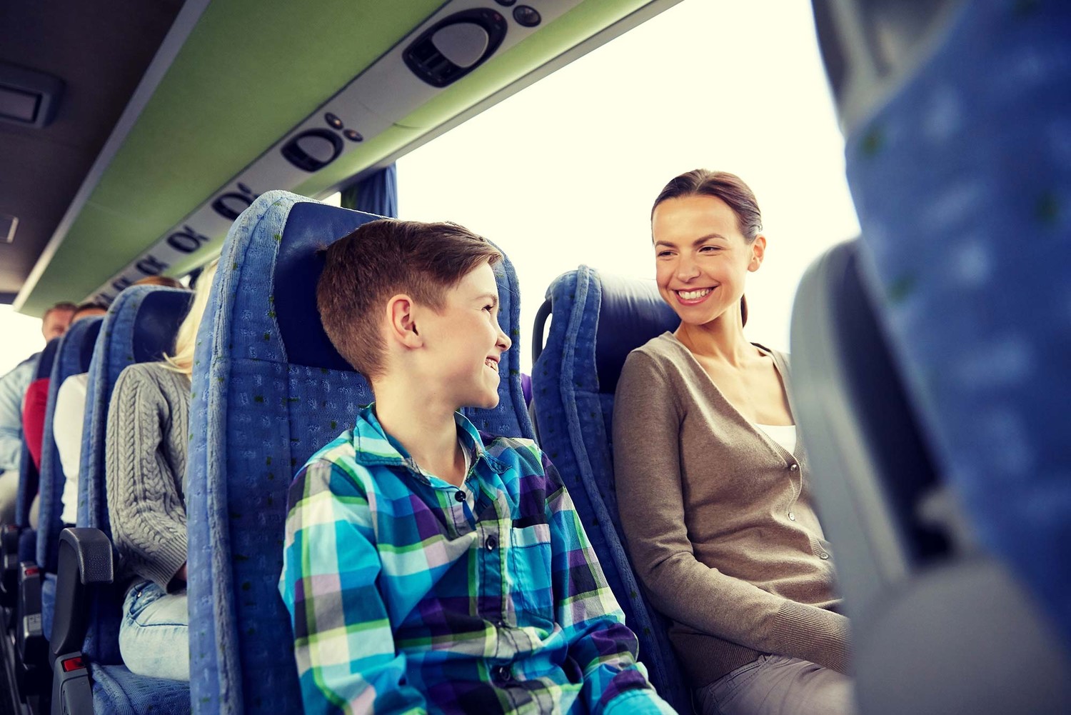 Как Правильно Поехать в Путешествие на Автобусе с Детьми