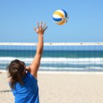 Пляжный волейбол: техника подачи мяча — главный секрет уверенной игры