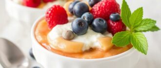 Летние десерты с творогом: свежесть, польза и вкус в каждом кусочке